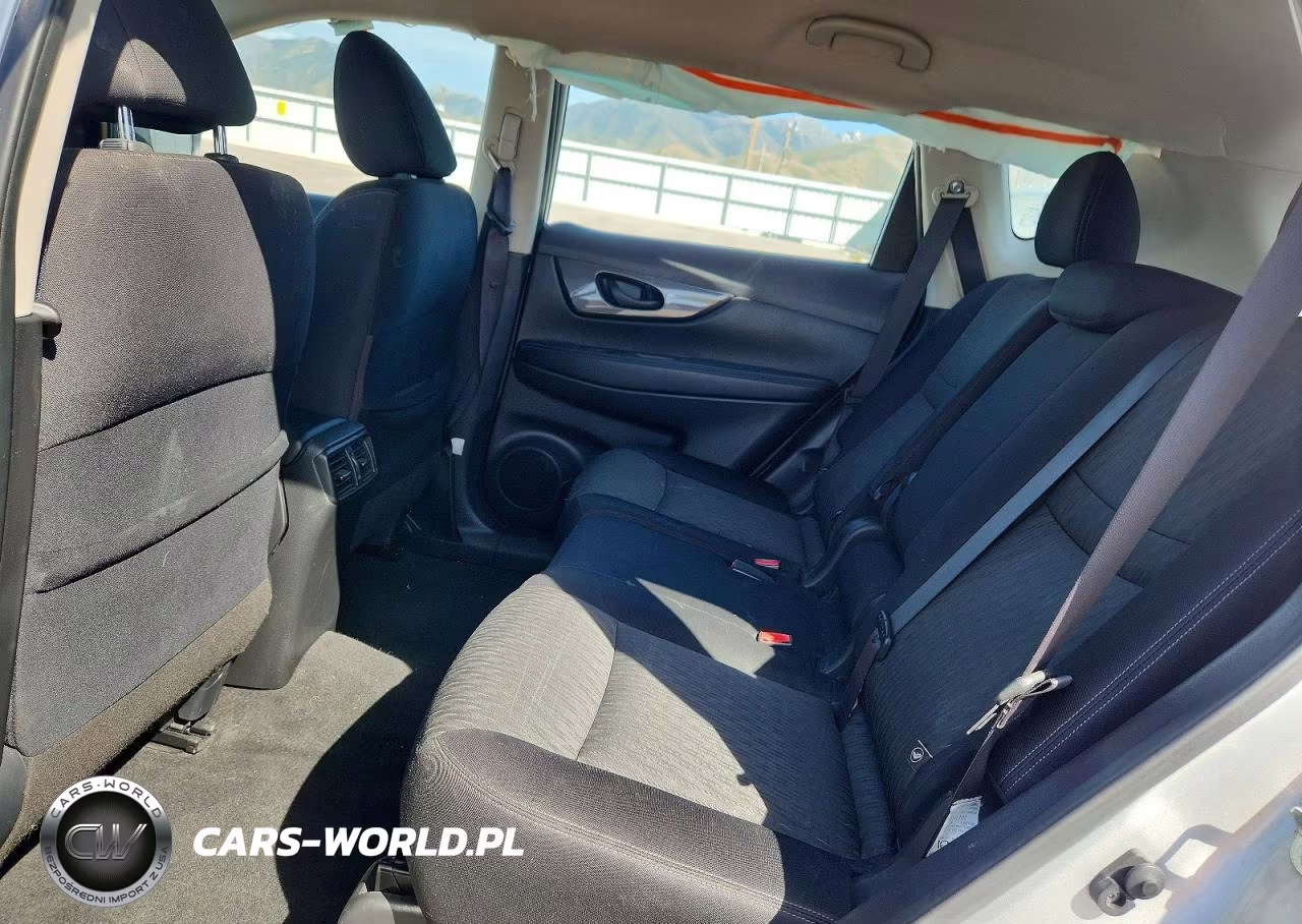 2019 Nissan Rogue S VIN:JN8AT2MV4KW388187 - 11