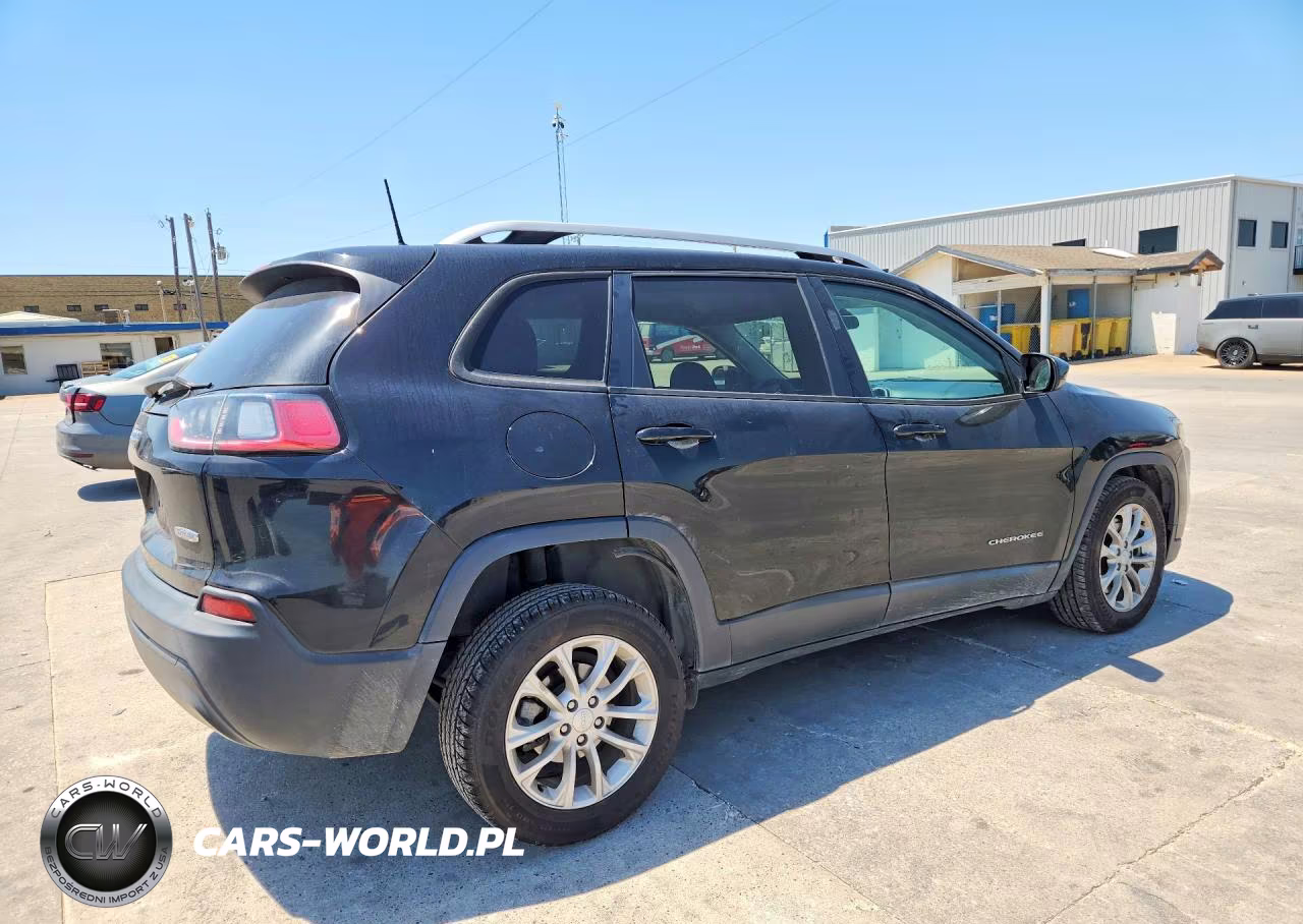2020 Jeep Cherokee Latitude VIN:1C4PJLCB5LD596097 - 3
