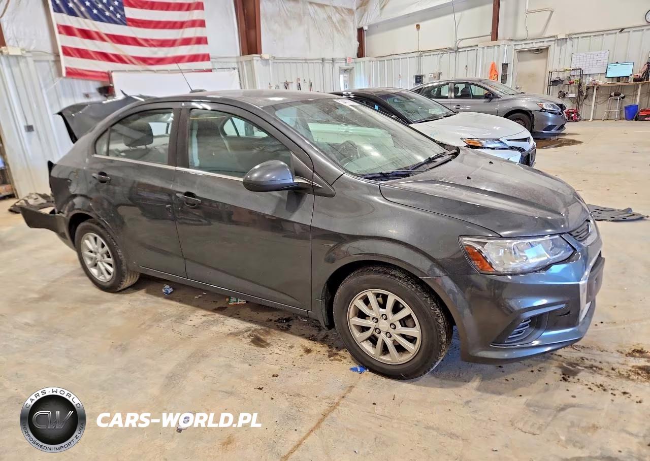 2019 Chevrolet Sonic 4D Lt VIN:1G1JD5SB5K4119977 - 4