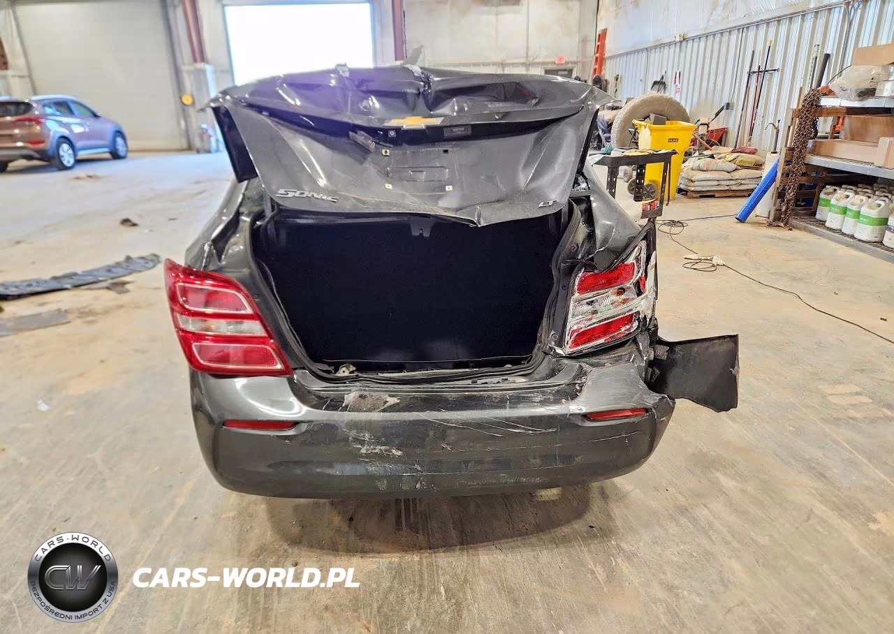 2019 Chevrolet Sonic 4D Lt VIN:1G1JD5SB5K4119977 - 6