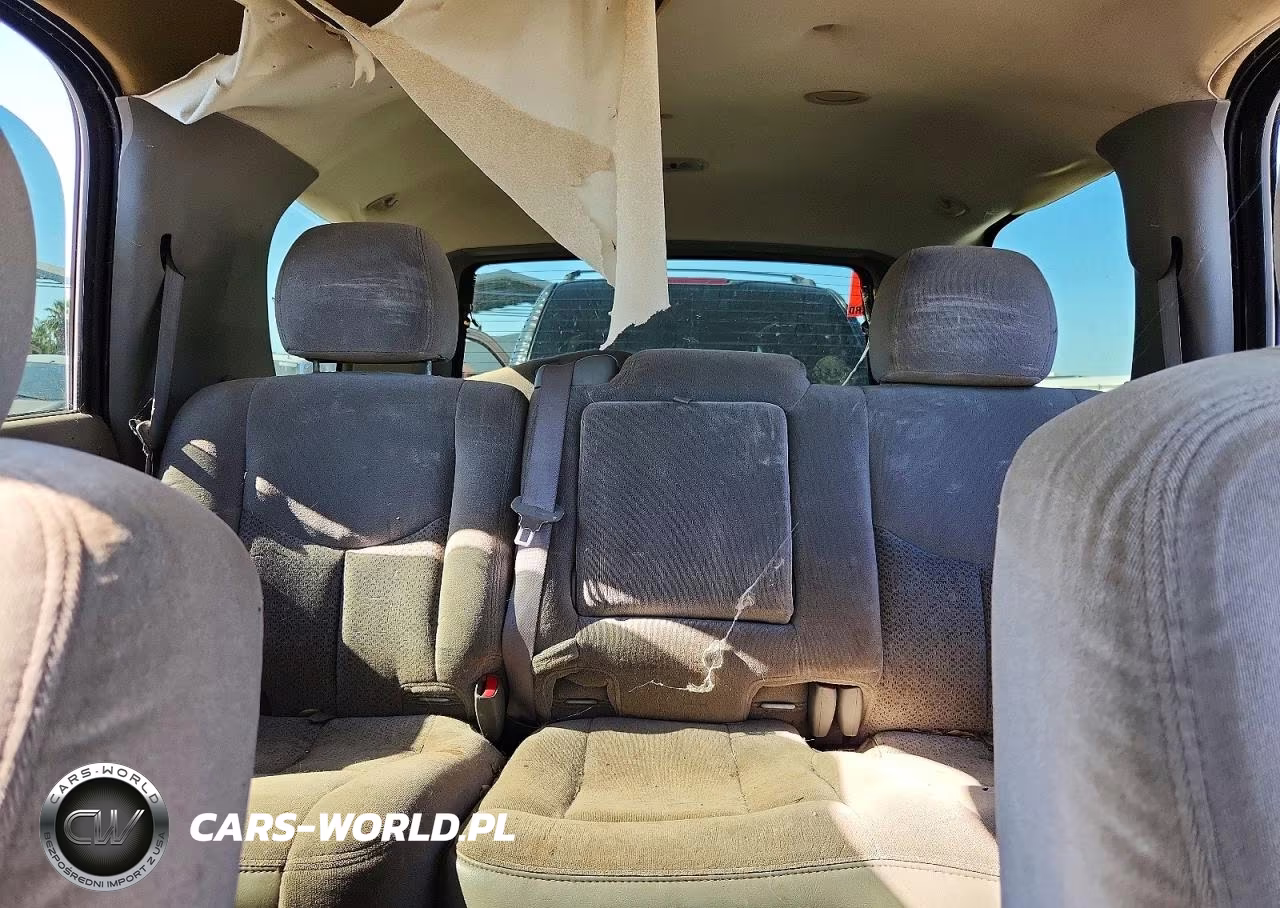 2004 Chevrolet Tahoe K1500 VIN:1GNEK13V14J304880 - 10