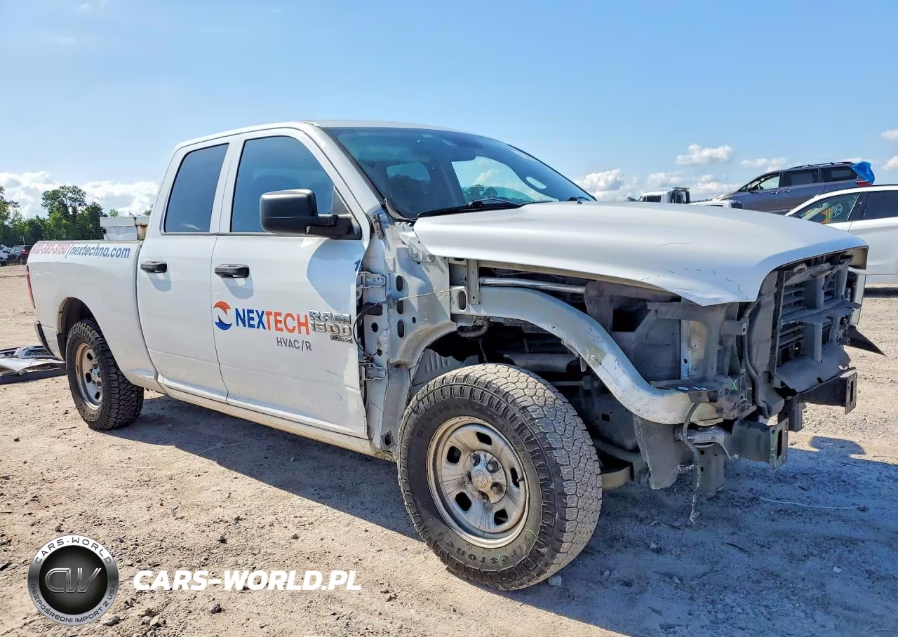 2019 Ram 1500 Classic Tradesman VIN:1C6RR6FT3KS574527 - 4