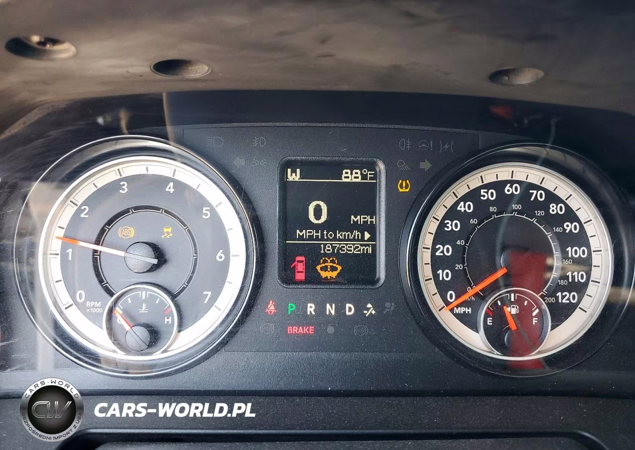 2019 Ram 1500 Classic Tradesman VIN:1C6RR6FT3KS574527 - 9