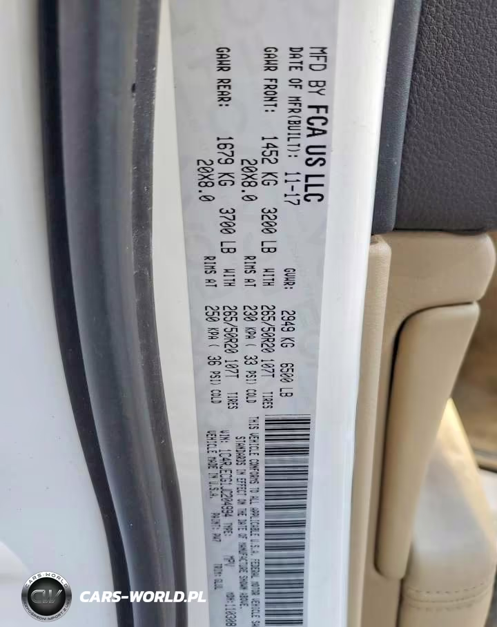 2018 Jeep Grand Cherokee Overland VIN:1C4RJECG1JC204994 - 13