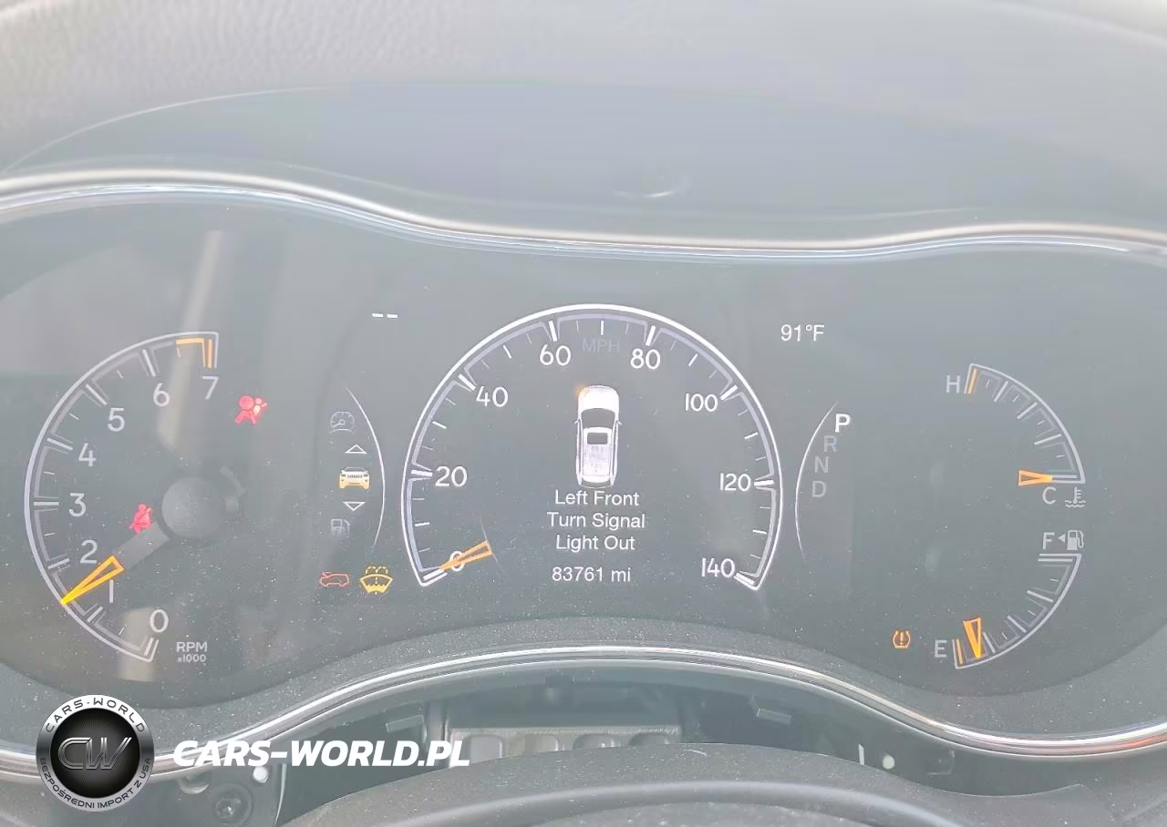 2018 Jeep Grand Cherokee Overland VIN:1C4RJECG1JC204994 - 9