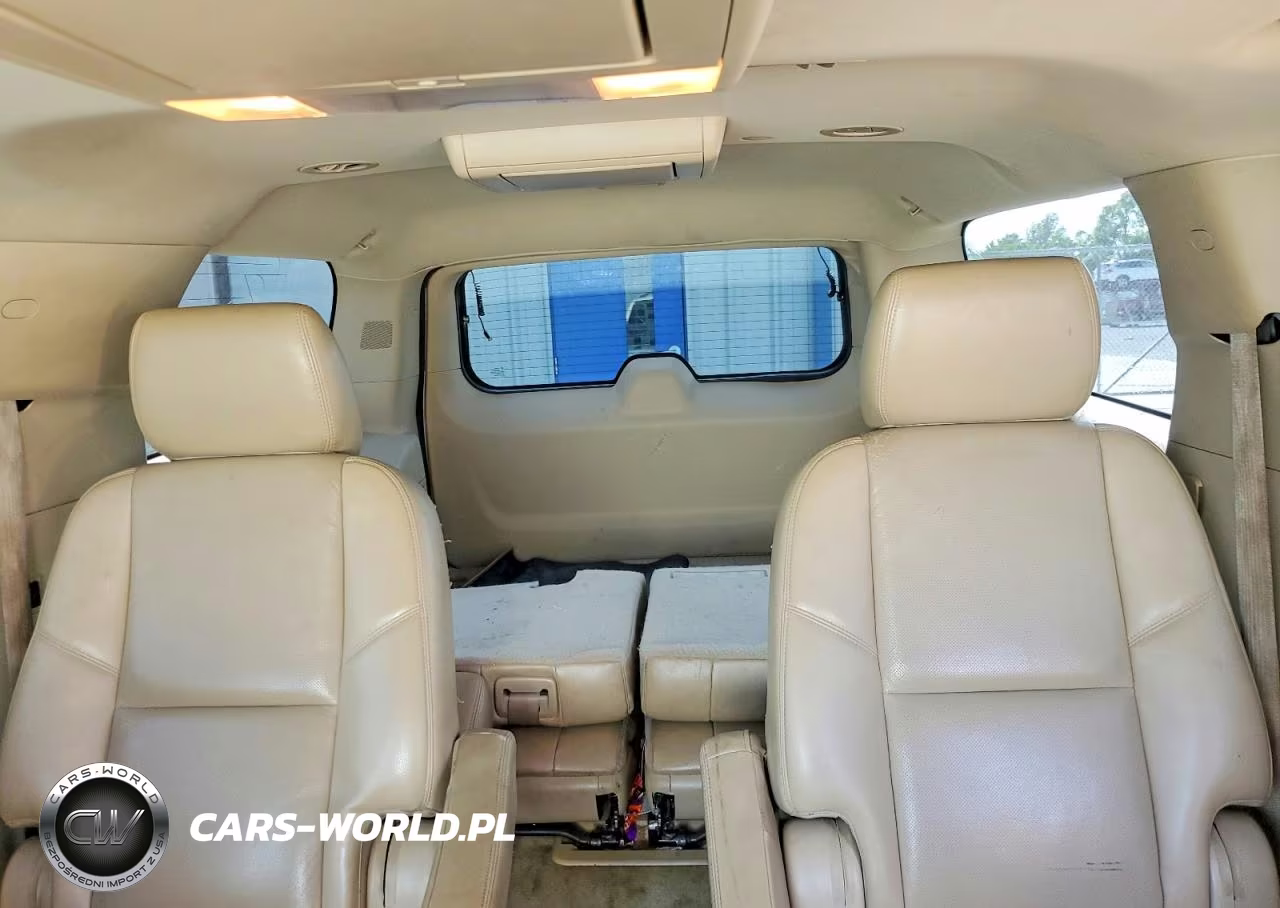 2011 Chevrolet Suburban C1500 Ltz VIN:1GNSCKE06BR357046 - 10