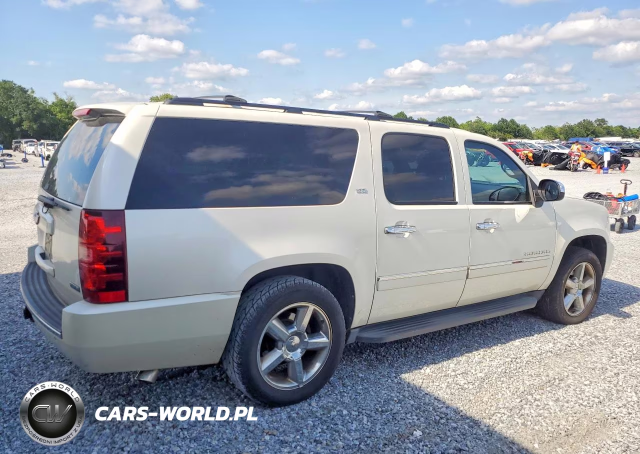 2011 Chevrolet Suburban C1500 Ltz VIN:1GNSCKE06BR357046 - 3