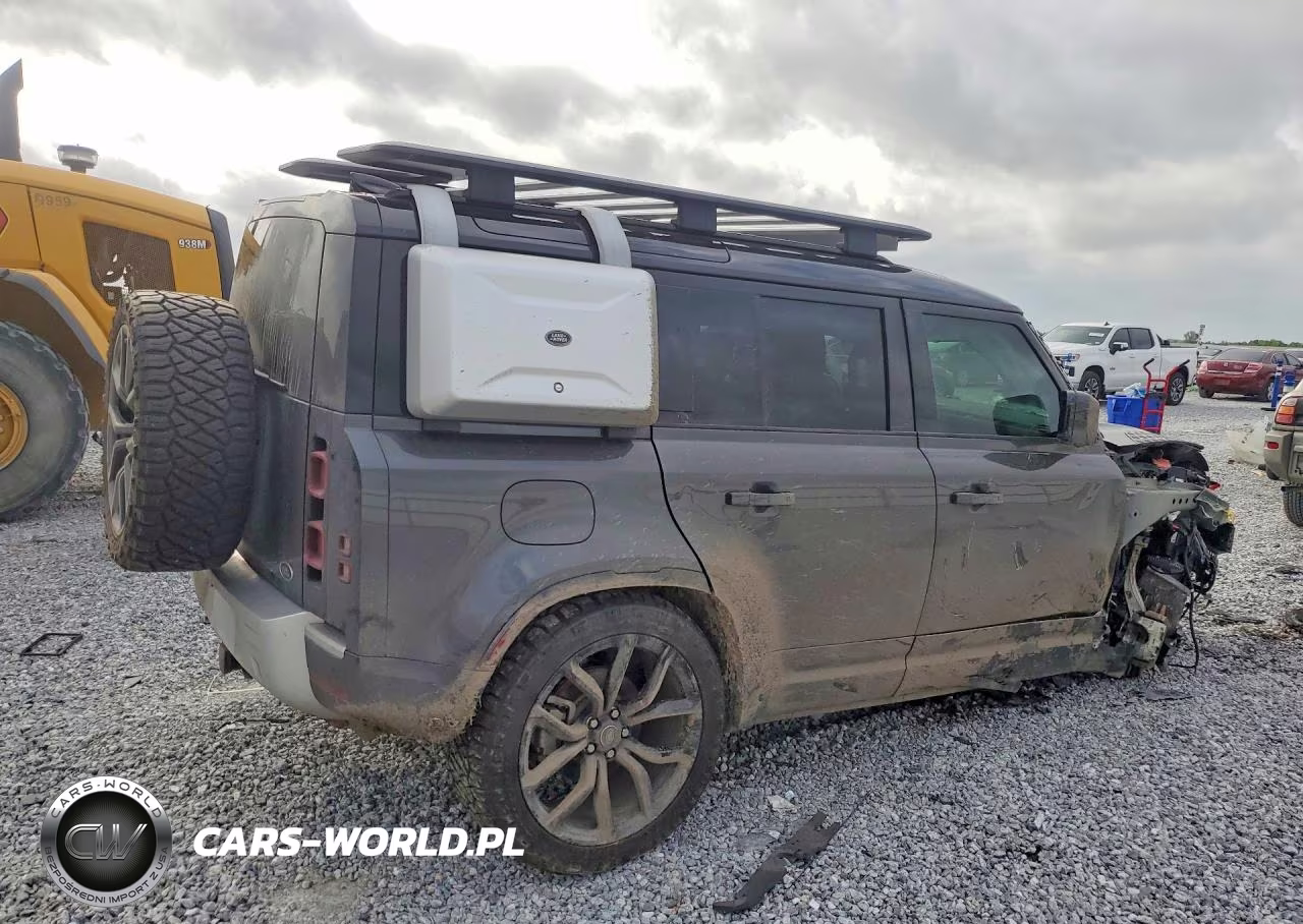 2022 Land Rover Defender 110 S VIN:SALEJ7RX6N2083952 - 3