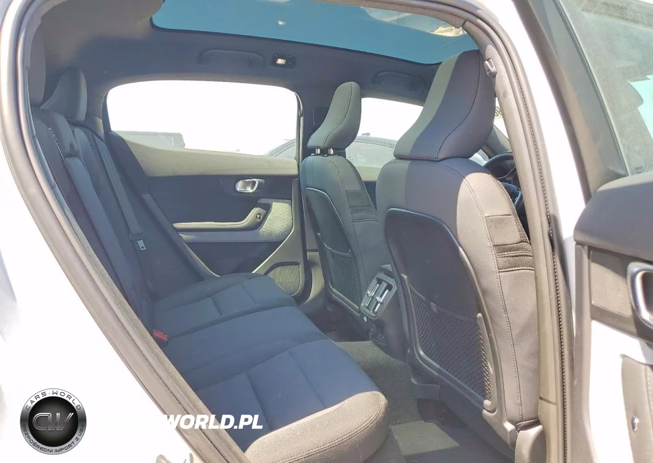 2024 Polestar 2 VIN:YSMFD3KA7RL210777 - 10