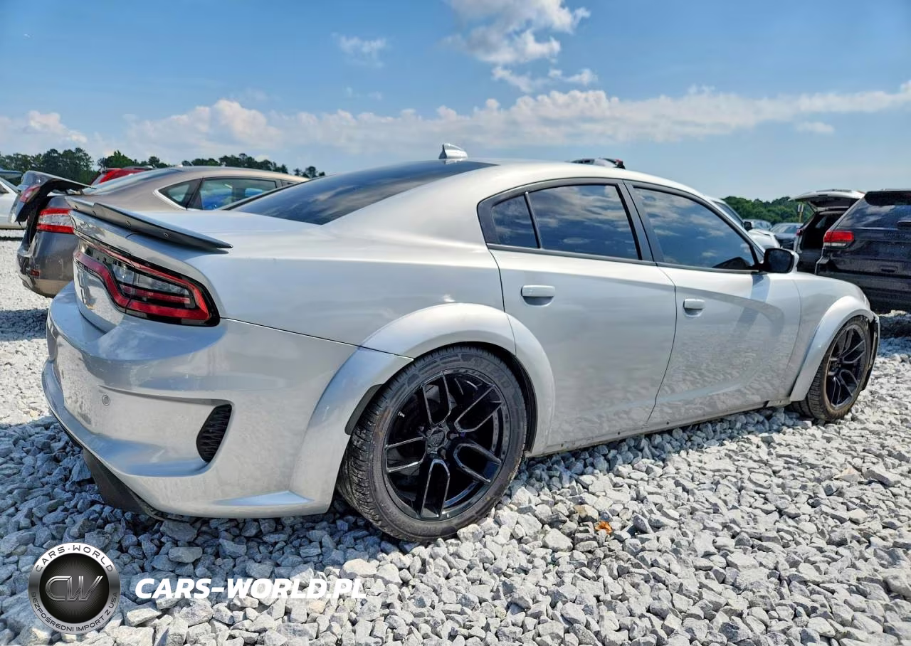 2019 Dodge Charger Scat Pack VIN:2C3CDXGJ9KH740125 - 3