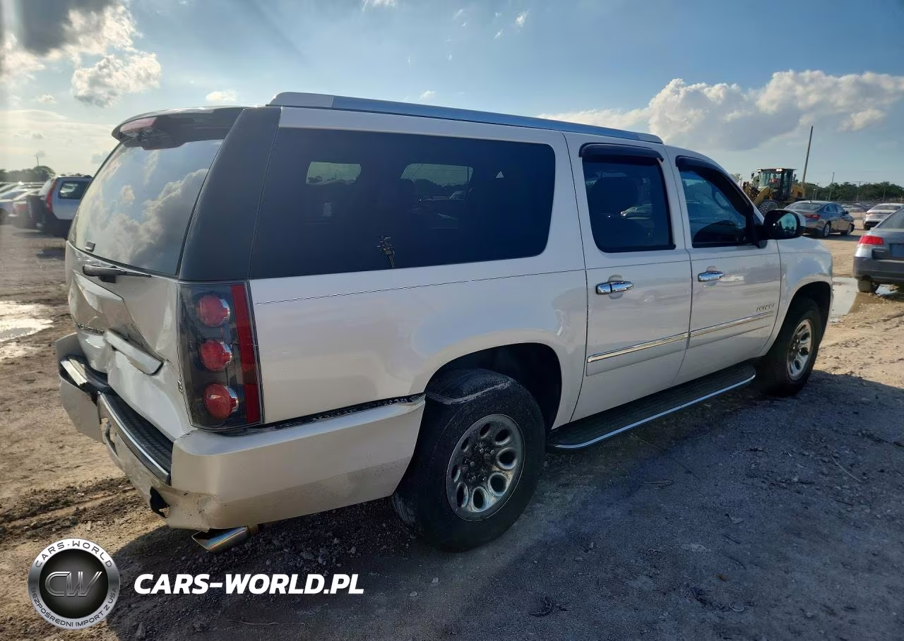 2013 GMC Yukon Xl Denali VIN:1GKS1MEF6DR359370 - 3