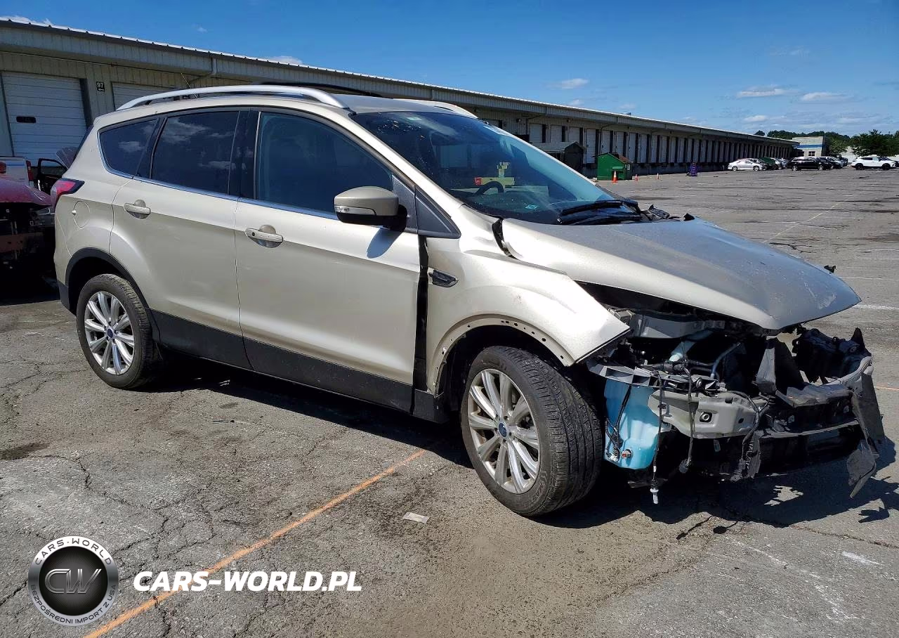 2017 Ford Escape Titanium VIN:1FMCU0J9XHUC21880 - 4