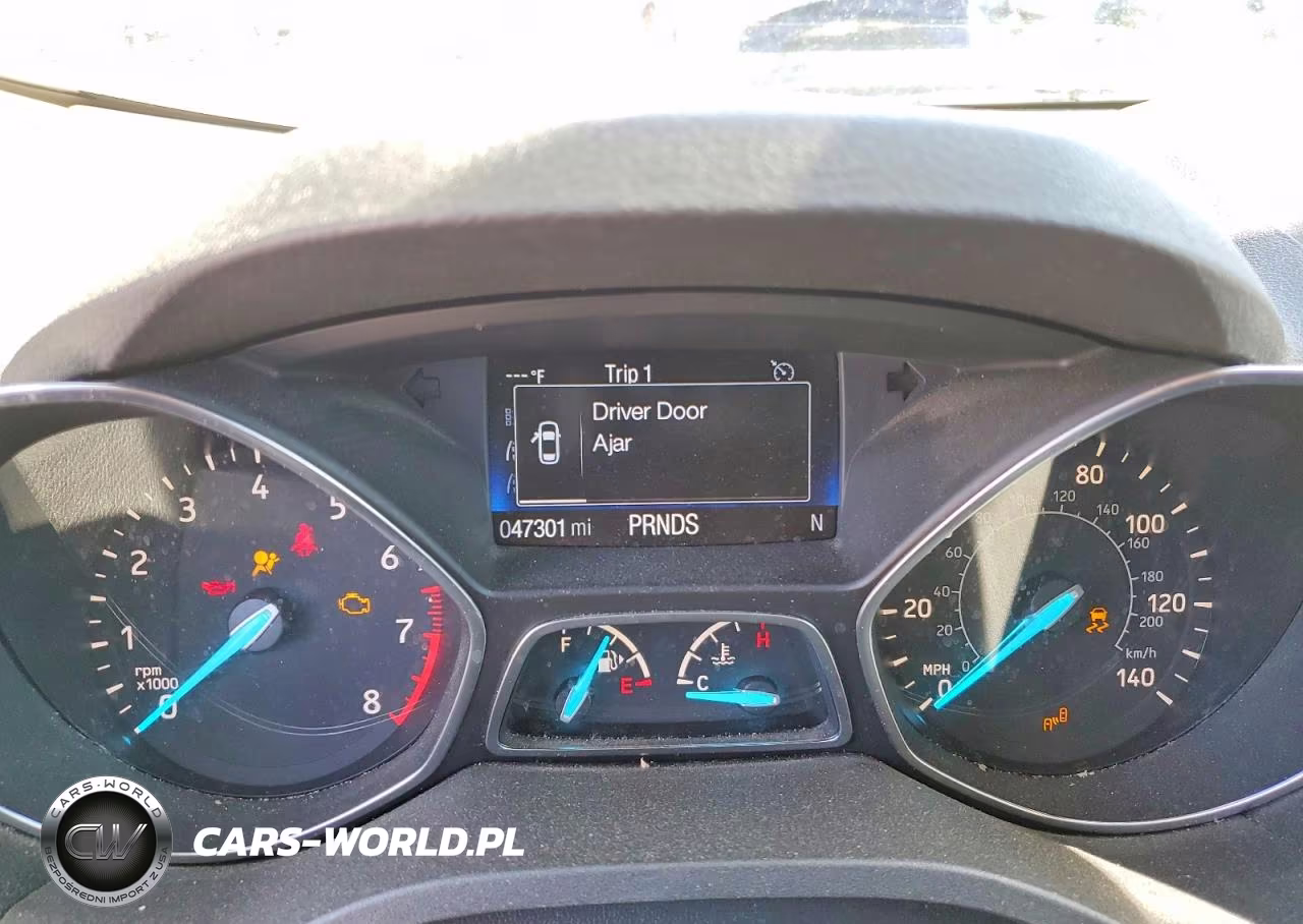 2017 Ford Escape Titanium VIN:1FMCU0J9XHUC21880 - 9