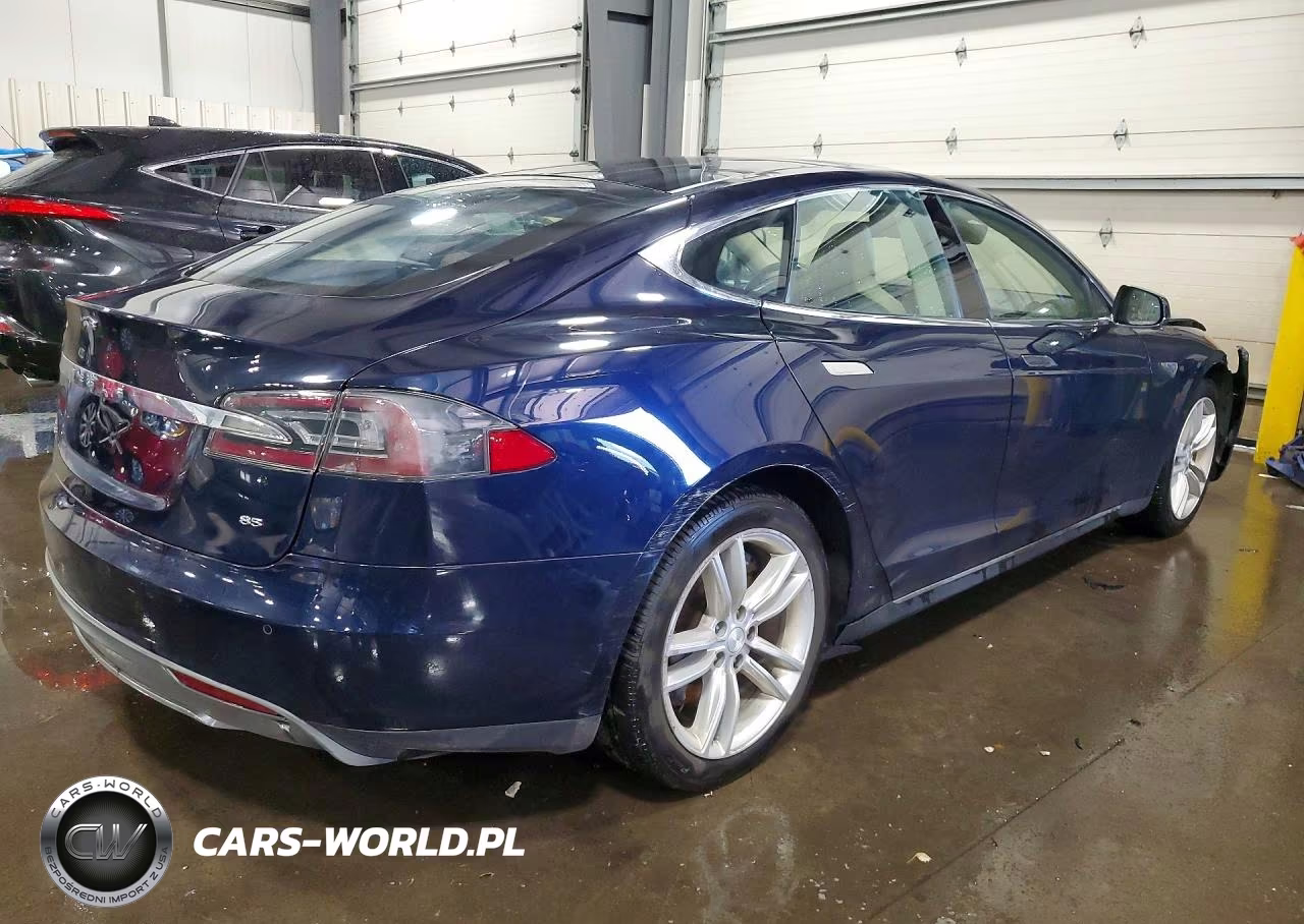 2013 Tesla Model S VIN:5YJSA1CN4DFP08570 - 3
