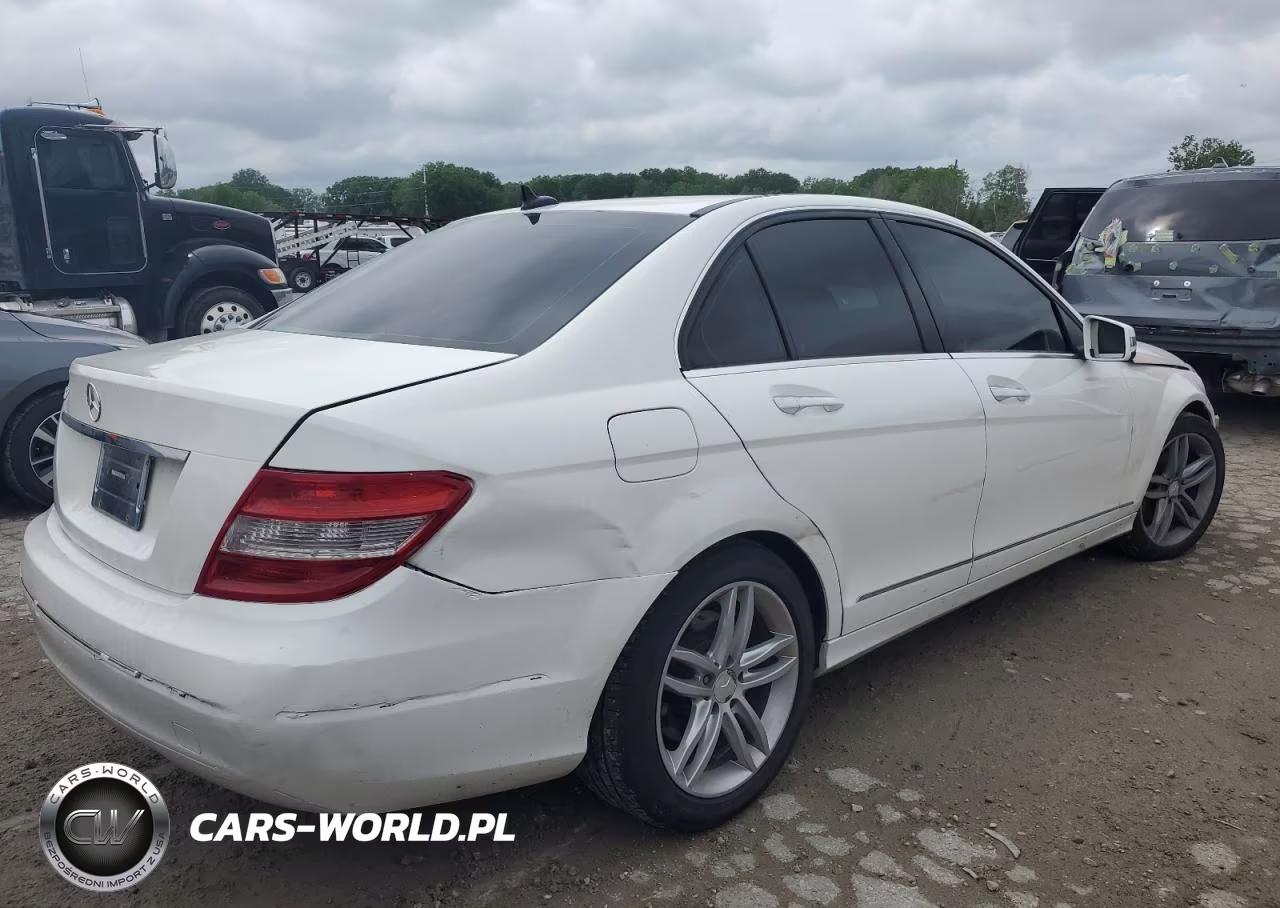 2013 Mercedes-Benz C 250 VIN:WDDGF4HB3DA800193 - 3