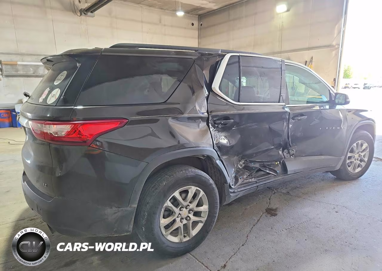 2019 Chevrolet Traverse Lt VIN:1GNEVGKW2KJ177705 - 3