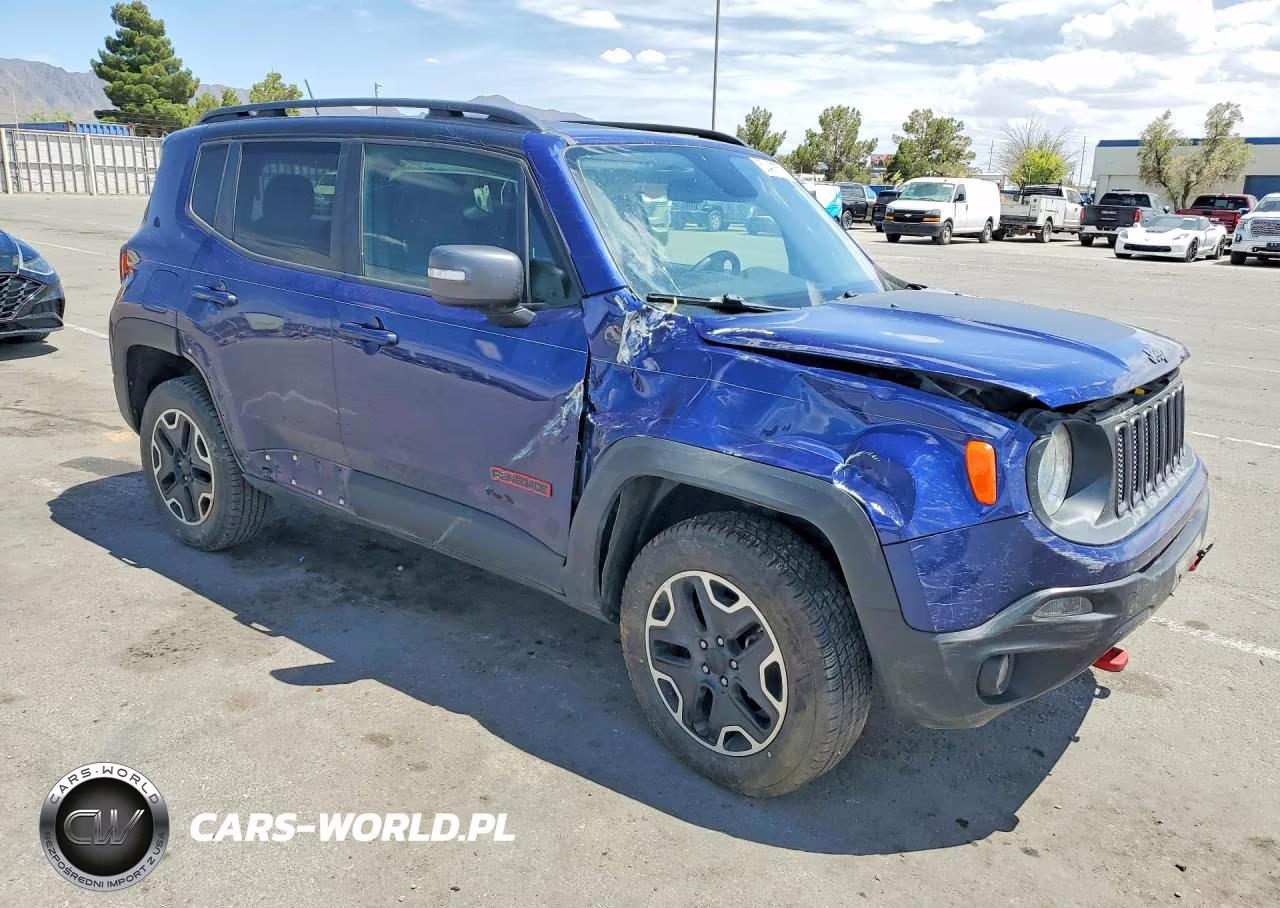 2017 Jeep Renegade Trailhawk VIN:ZACCJBCB2HPG08840 - 4