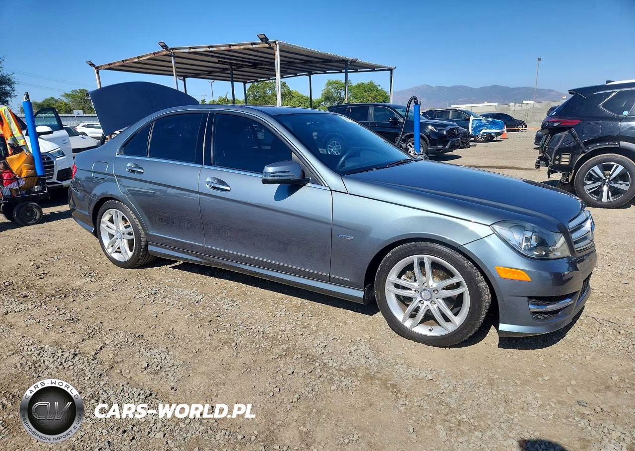 2012 Mercedes-Benz C 250 VIN:WDDGF4HB8CR228568 - 4