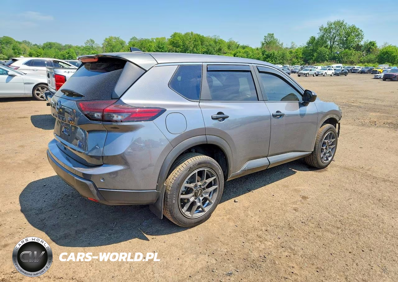 2025 Nissan Rogue S VIN:5N1BT3AB4SC807619 - 3
