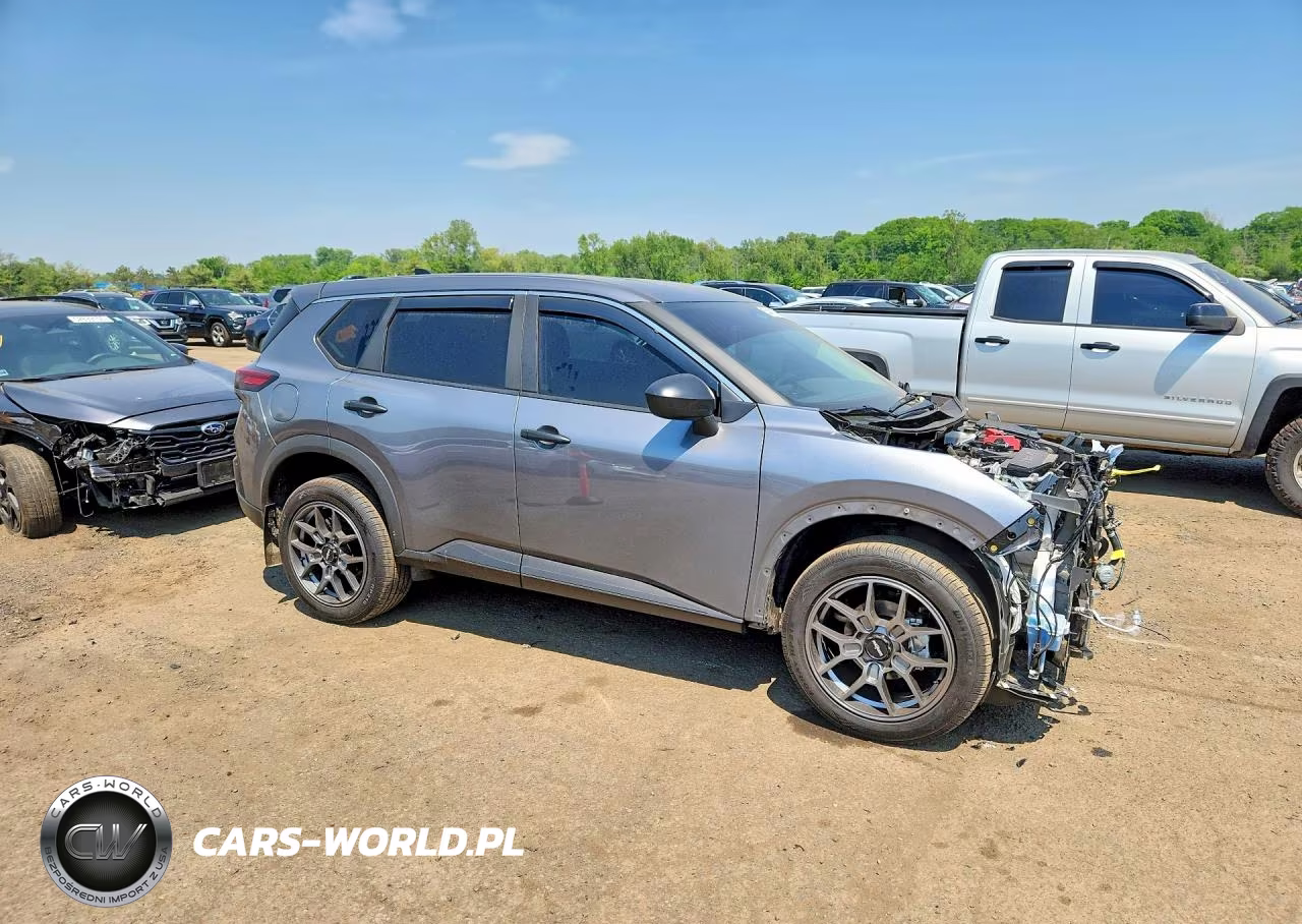 2025 Nissan Rogue S VIN:5N1BT3AB4SC807619 - 4