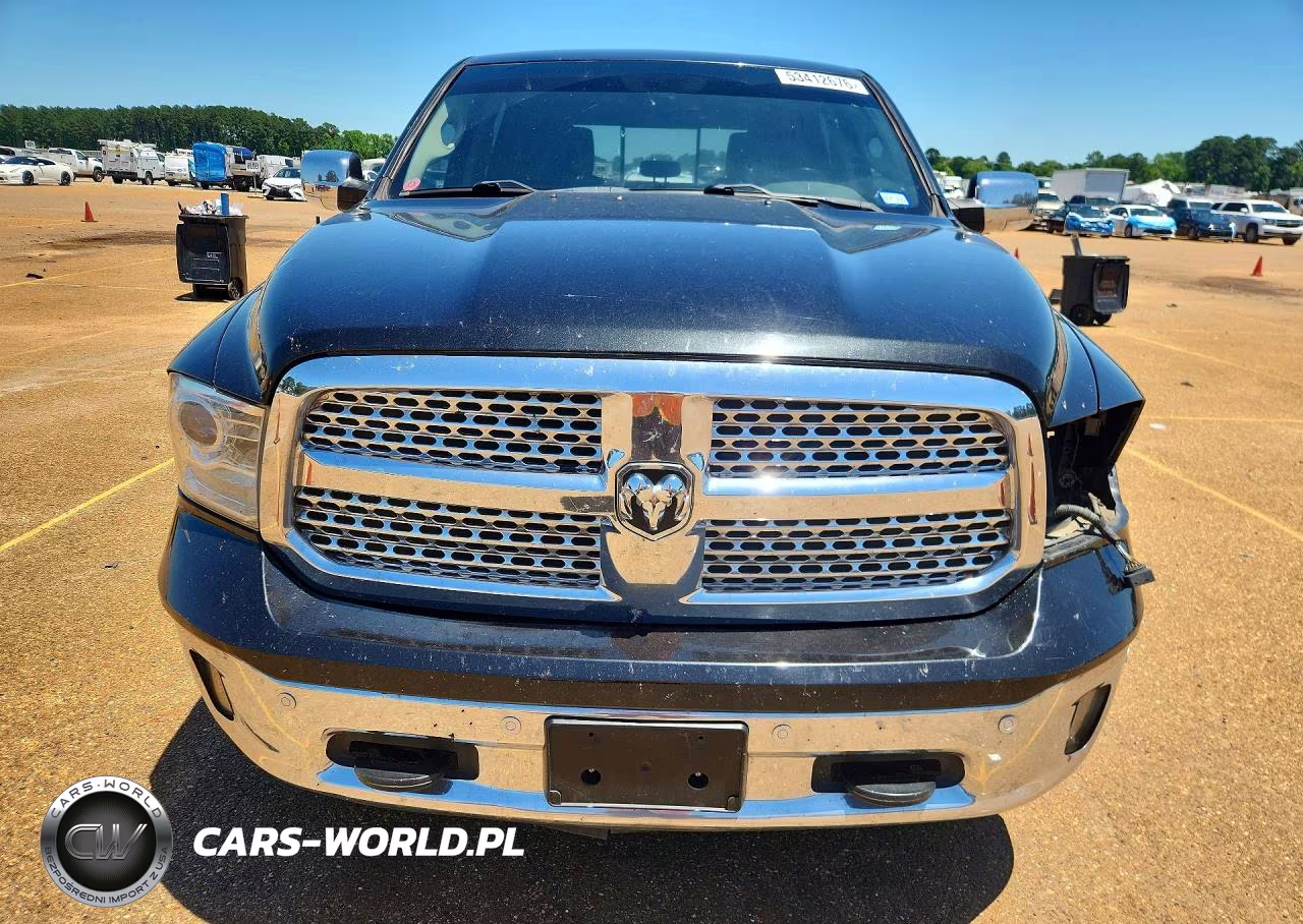2018 Ram 1500 Laramie VIN:1C6RR7NT7JS160043 - 5