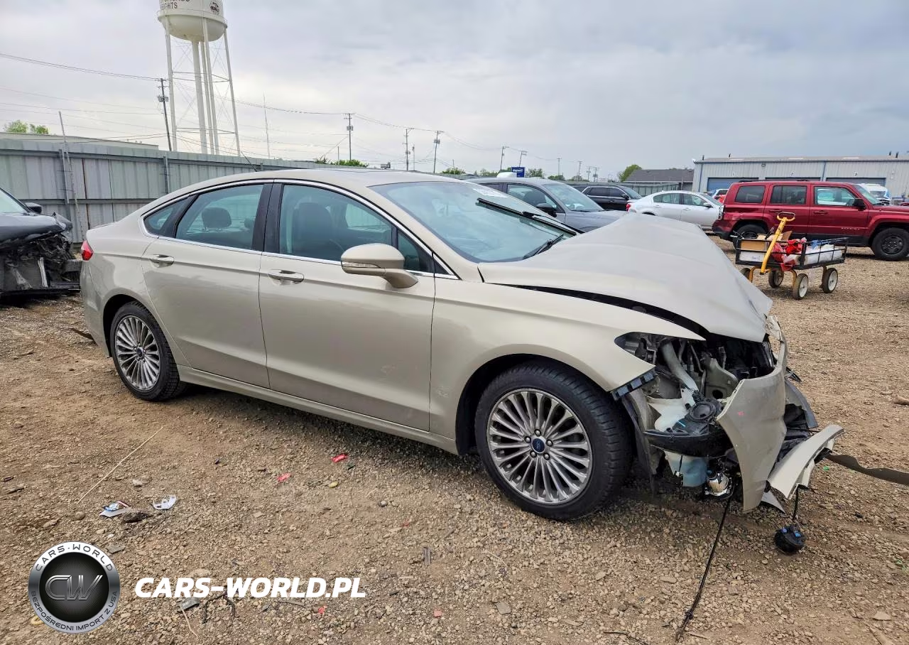 2015 Ford Fusion Titanium VIN:3FA6P0D92FR285037 - 4