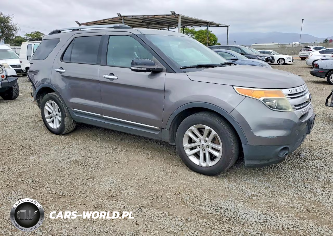 2014 Ford Explorer Xlt VIN:1FM5K7D8XEGB78954 - 4