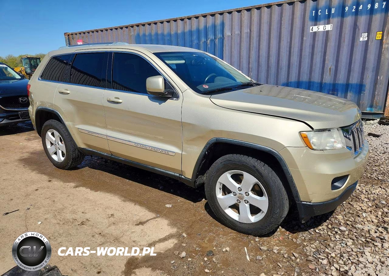2011 Jeep Grand Cherokee Laredo VIN:1J4RR4GG8BC598003 - 4