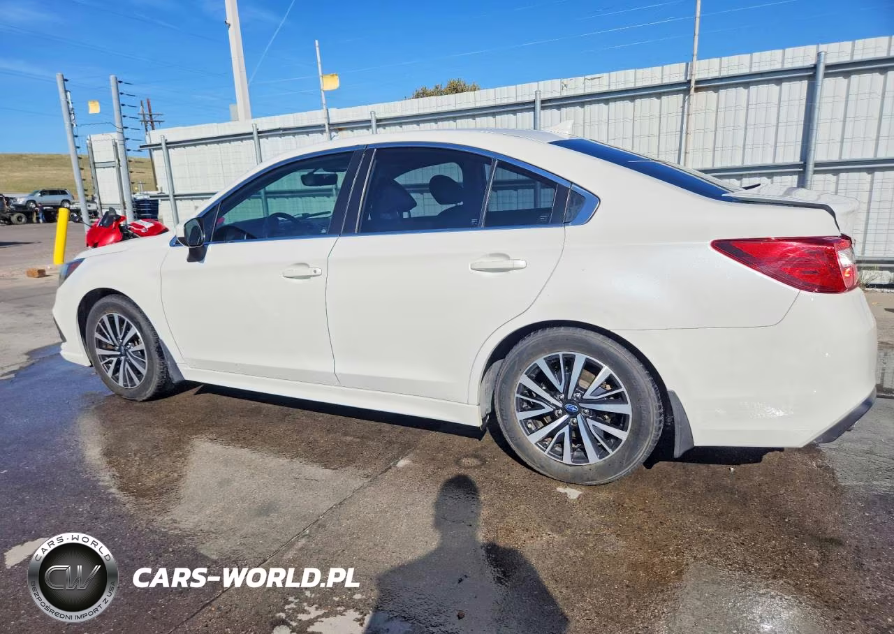 2018 Suba Legacy Premium VIN:4S3BNAC6XJ3041364 - 2