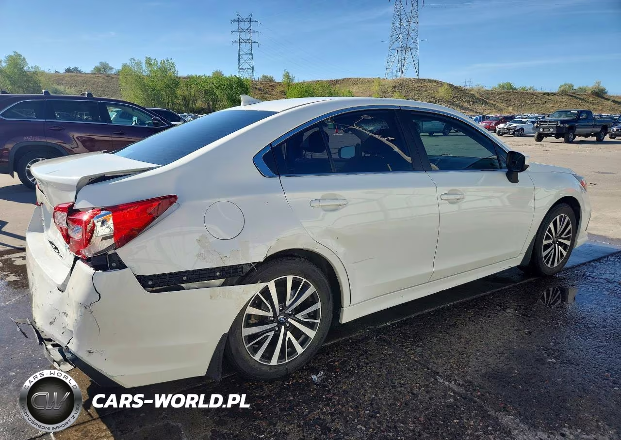 2018 Suba Legacy Premium VIN:4S3BNAC6XJ3041364 - 3