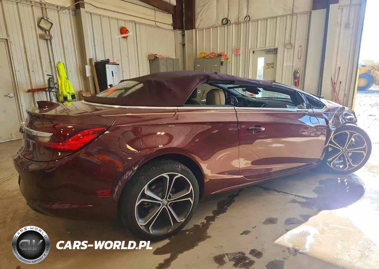 2018 Buick Cascada Premium VIN:W04WH3N50JG039585 - 3