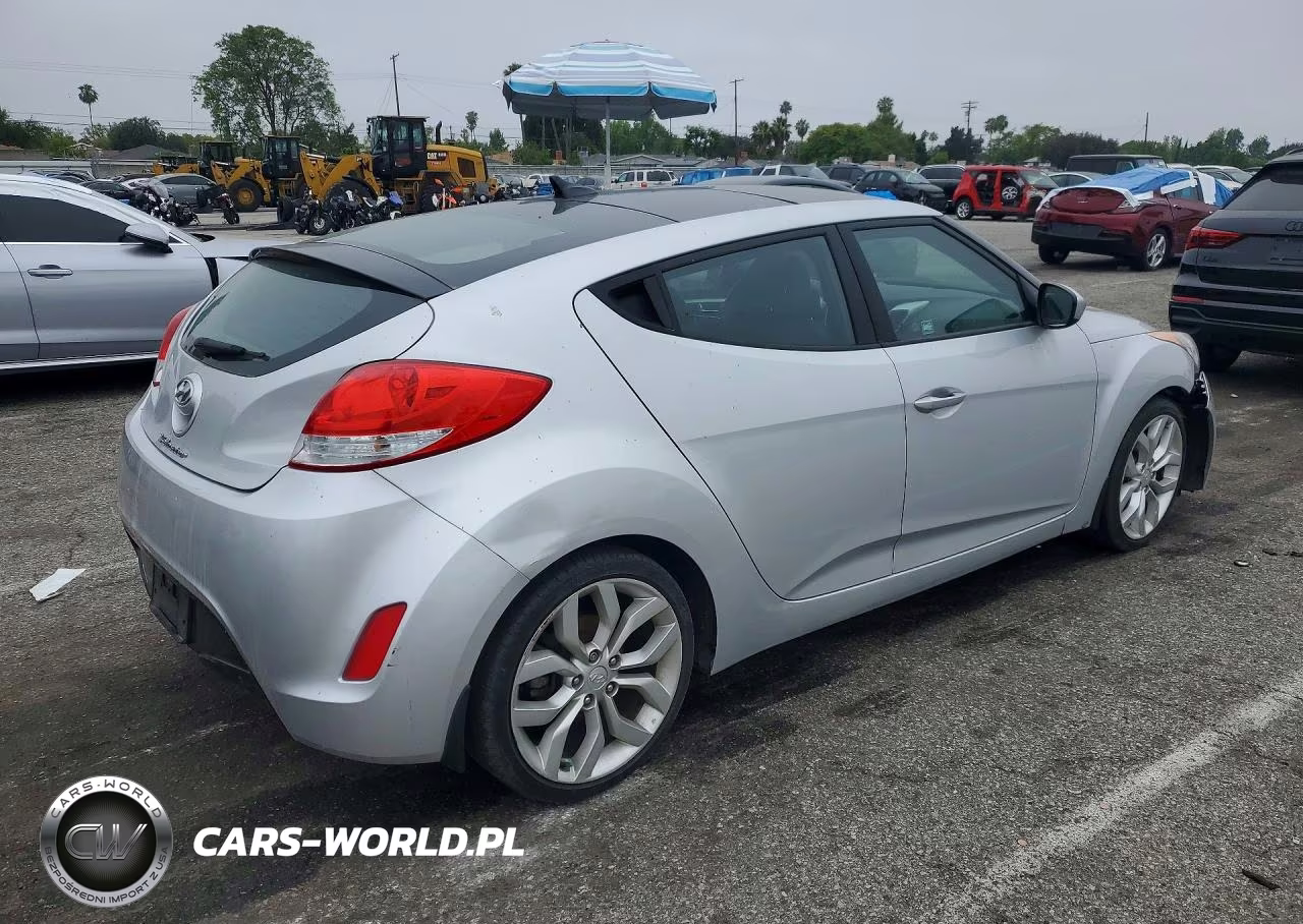 2012 Hyundai Veloster Base W-Black VIN:KMHTC6AD4CU079447 - 3