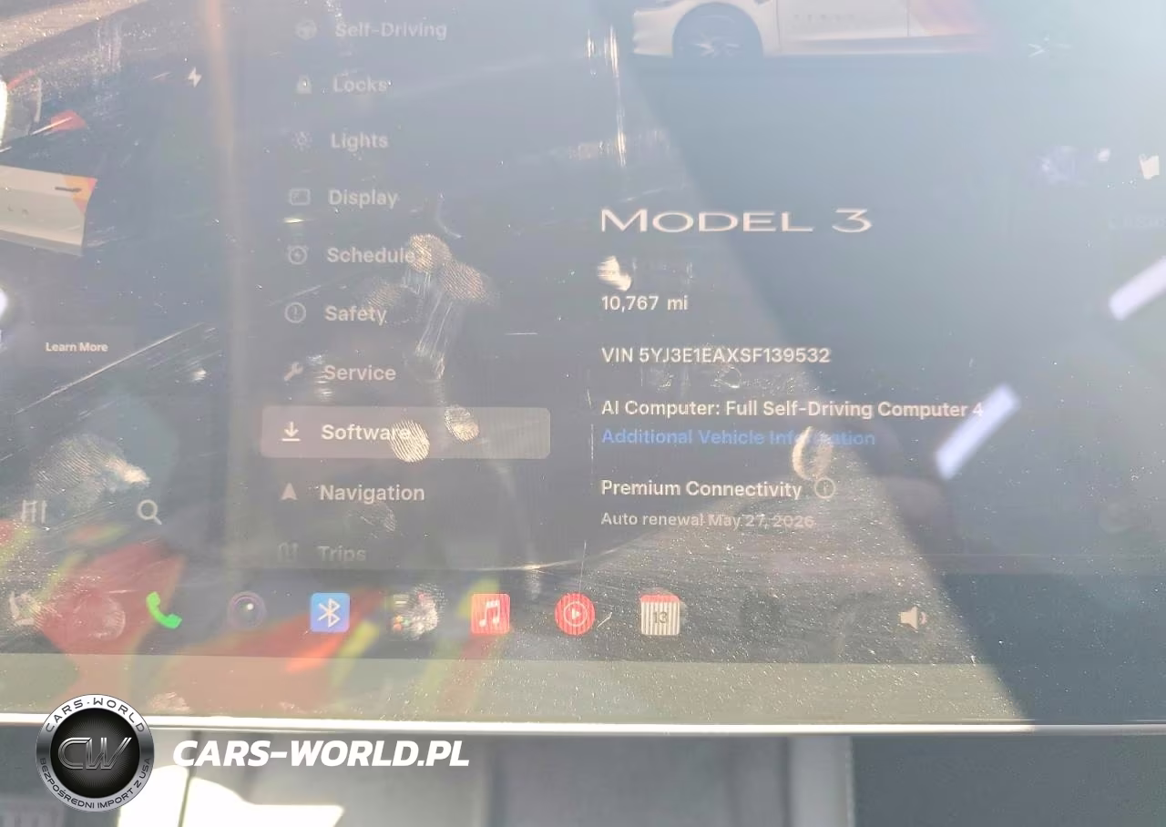 2025 Tesla Model 3 VIN:5YJ3E1EAXSF139532 - 9