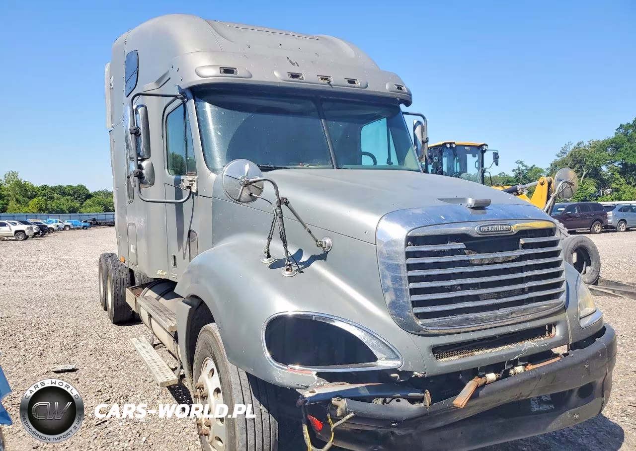 2006 Freightliner Columbia 120 Semi Truck