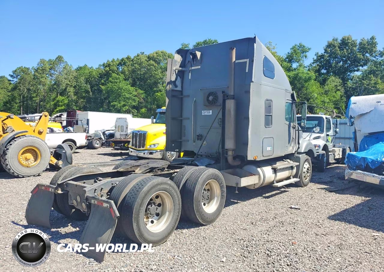 2006 Freightliner Columbia 120 Semi Truck VIN:1FUJA6AV96LW08002 - 4