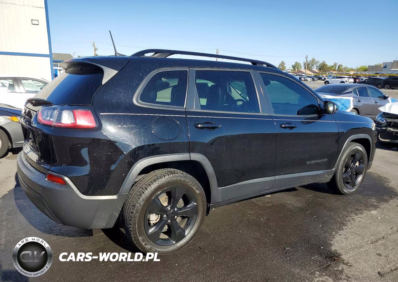 2021 Jeep Cherokee Latitude Plus VIN:1C4PJLLB7MD187357 - 3