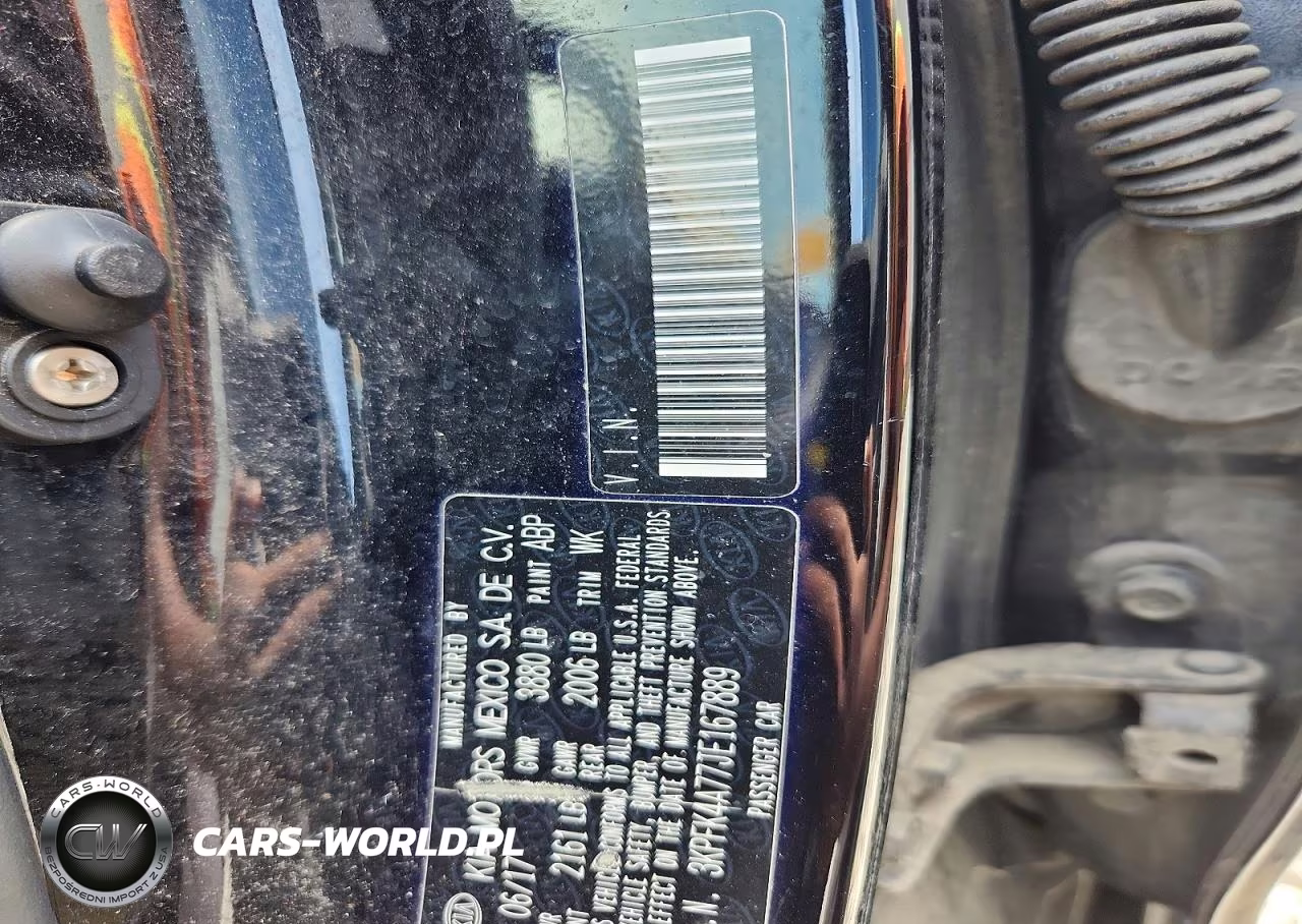 2018 Kia Forte Lx VIN:3KPFK4A77JE167889 - 12