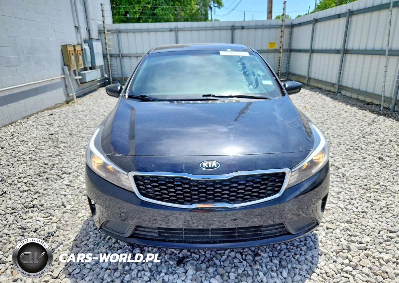 2018 Kia Forte Lx VIN:3KPFK4A77JE167889 - 5