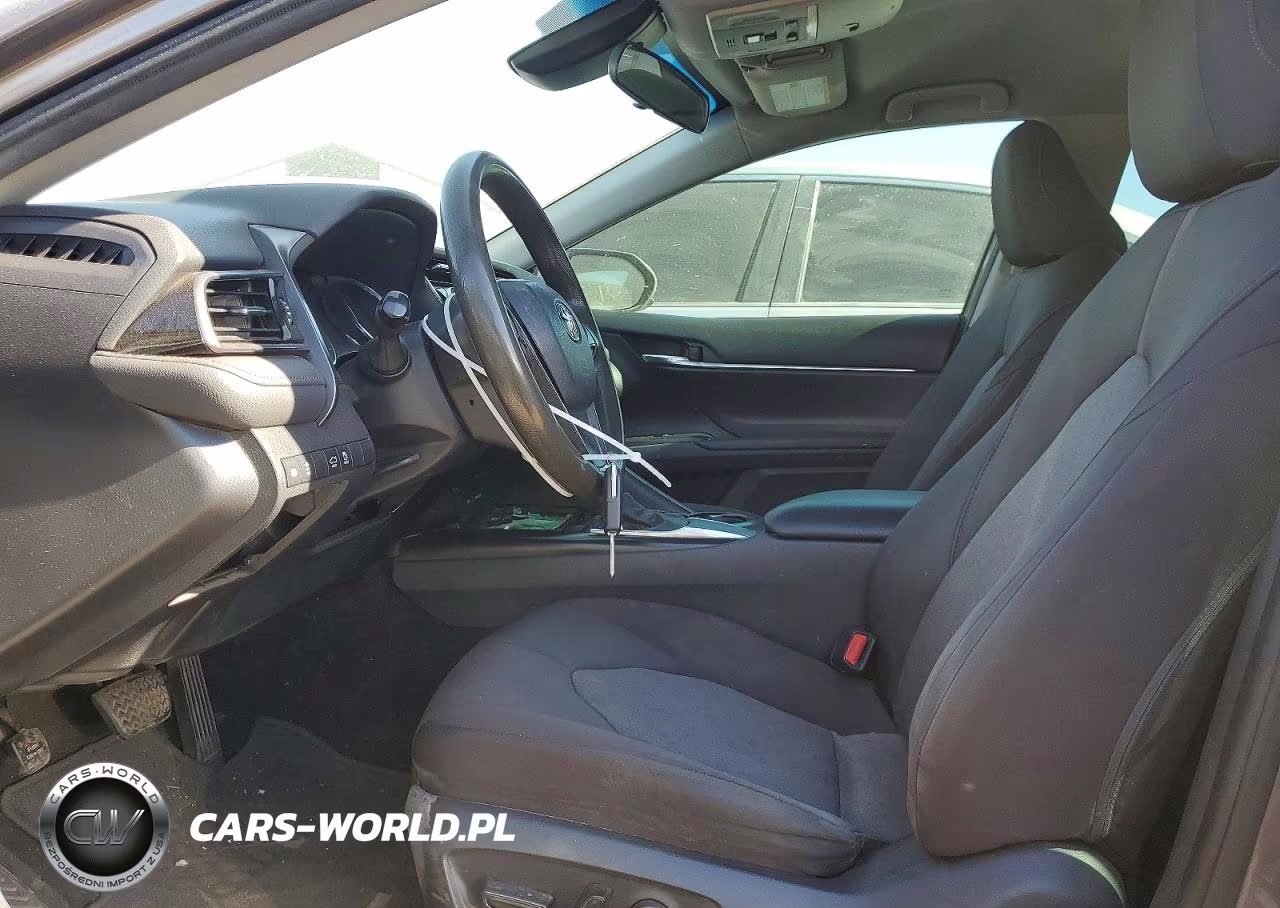 2020 Toyota Camry Le VIN:4T1C11AK5LU947253 - 7
