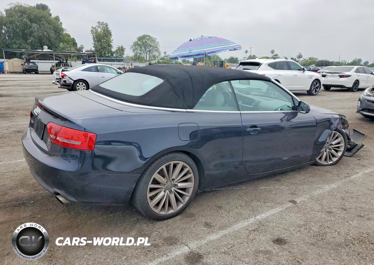 2010 Audi A5 2.0T Premium VIN:WAULFAFH4AN021725 - 3