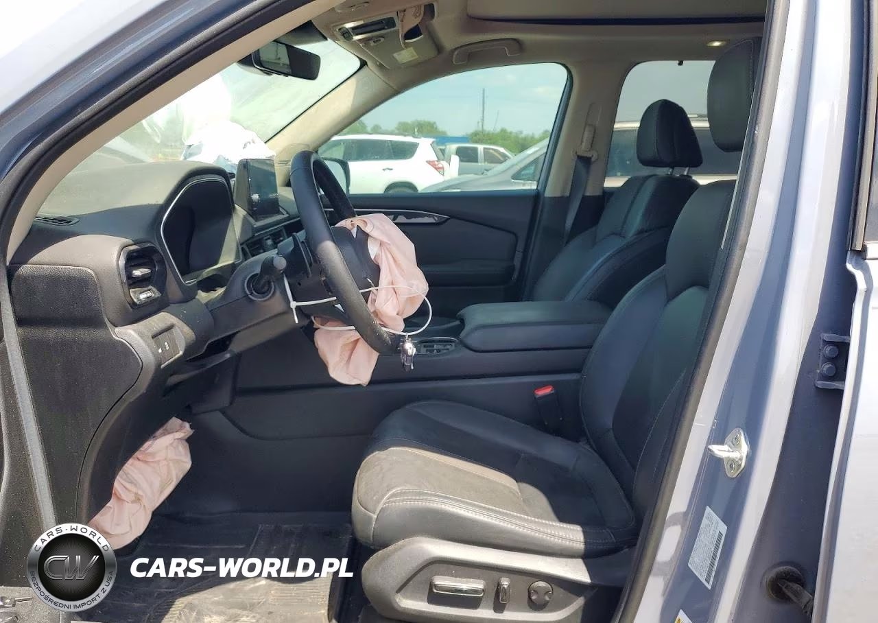 2025 Honda Pilot Touring VIN:5FNYG2H71SB008186 - 7