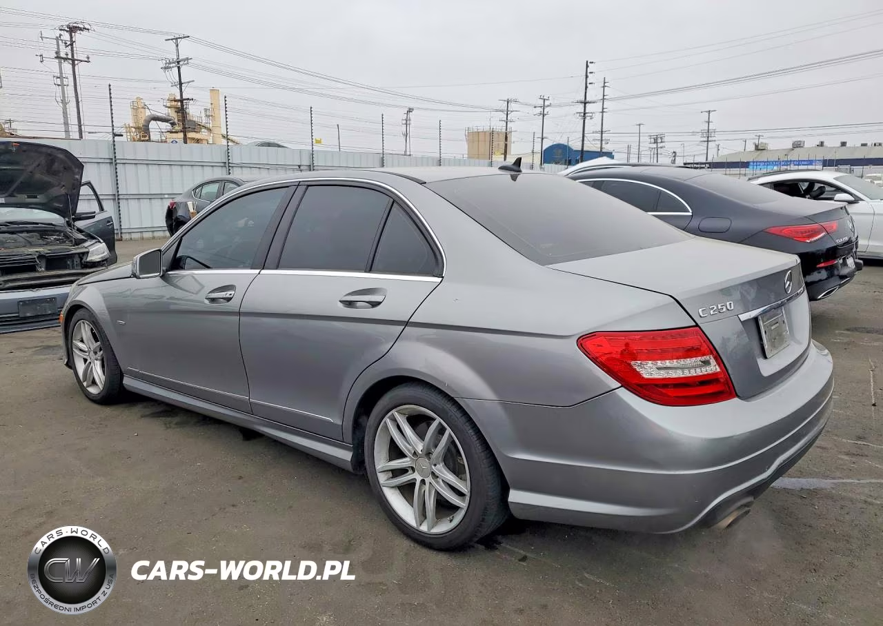2012 Mercedes-Benz C 250 VIN:WDDGF4HBXCA615833 - 2