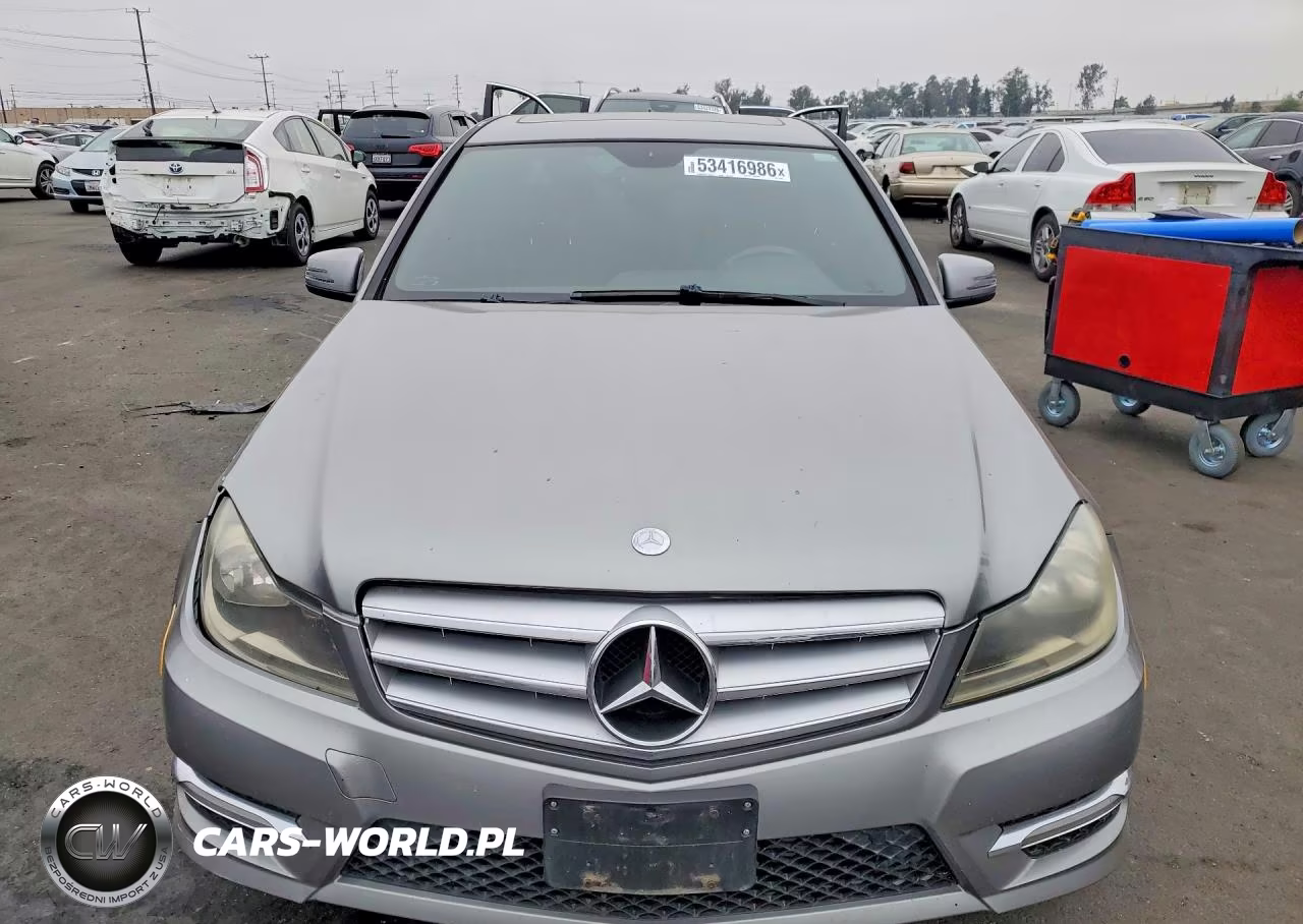 2012 Mercedes-Benz C 250 VIN:WDDGF4HBXCA615833 - 5