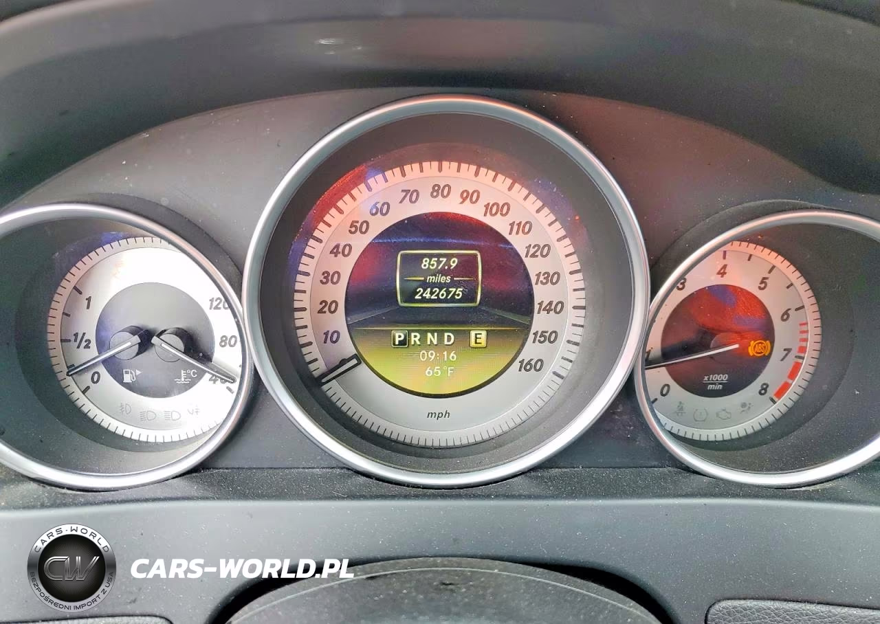 2012 Mercedes-Benz C 250 VIN:WDDGF4HBXCA615833 - 9