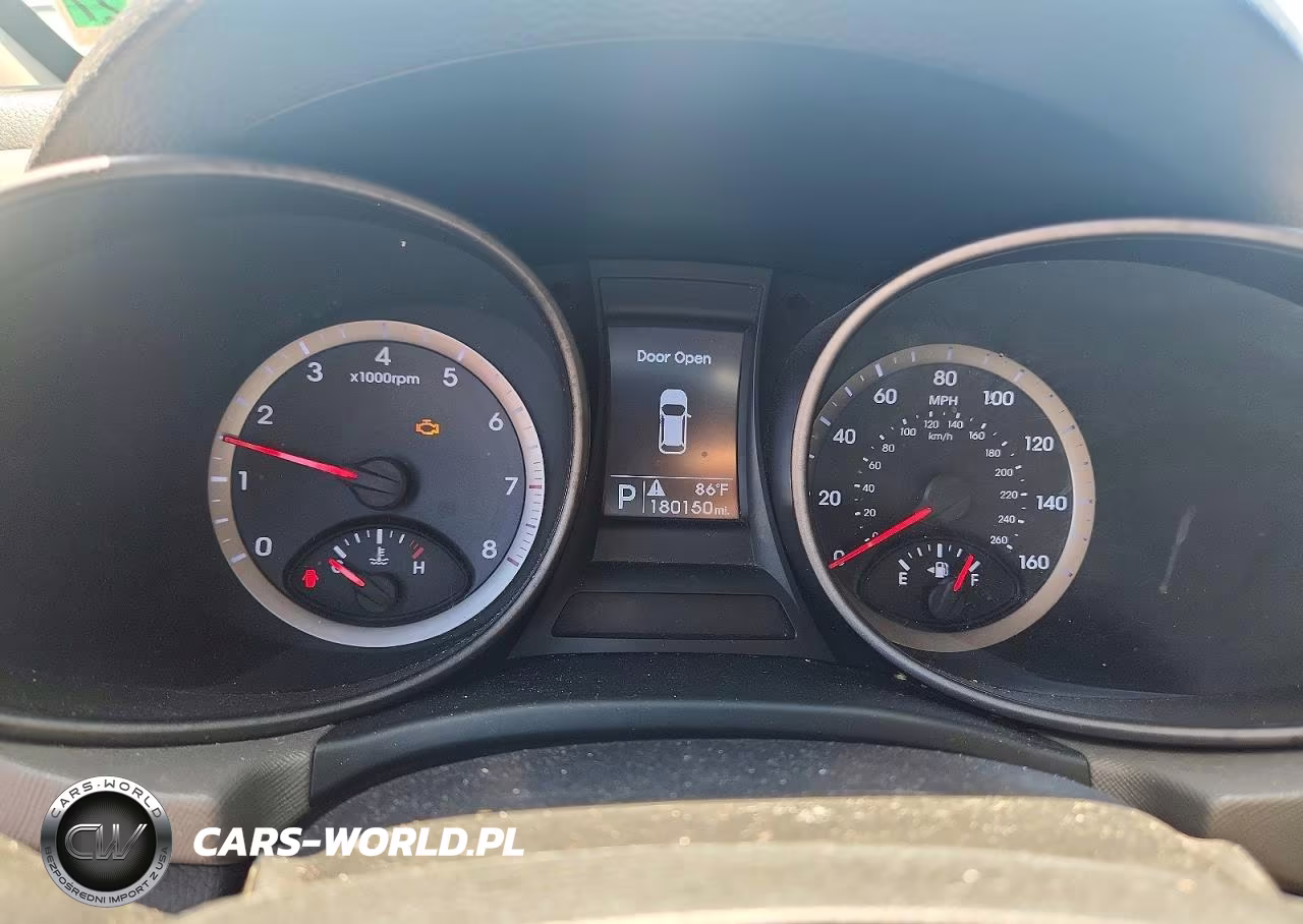 2015 Hyundai Santa Fe Sport 2.4L VIN:5XYZT3LB7FG258855 - 9