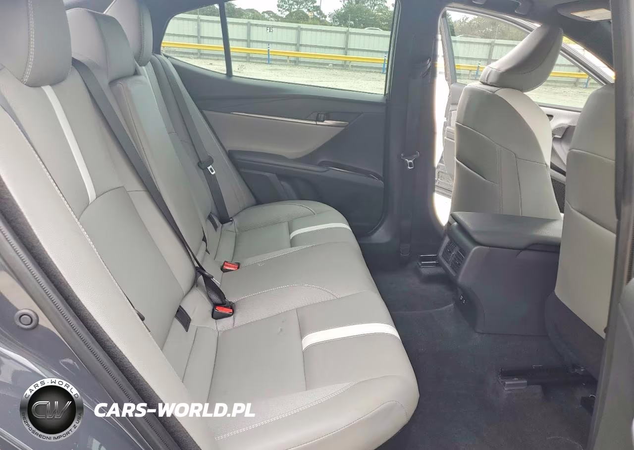 2025 Toyota Camry Se VIN:4T1DAACK7SU590190 - 10