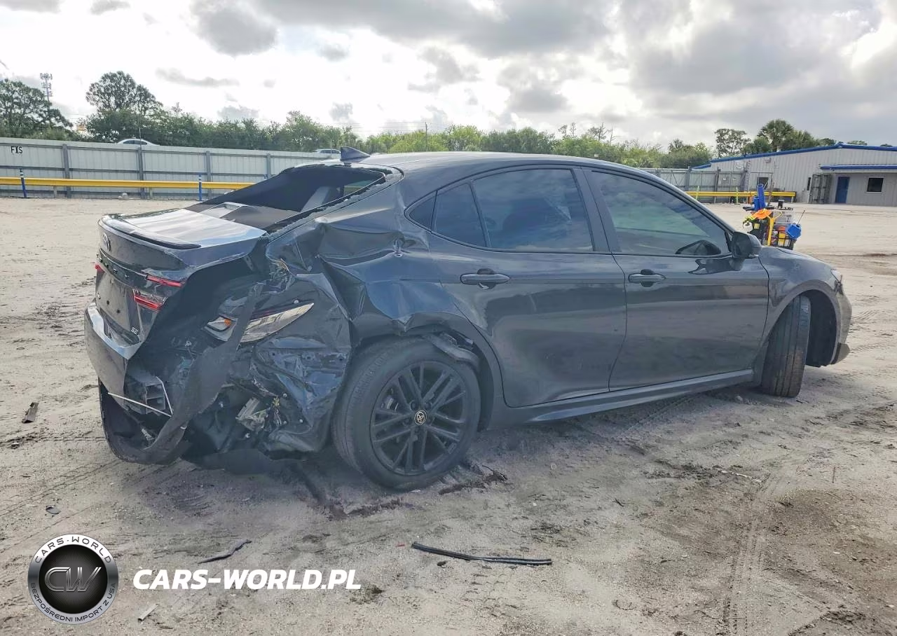 2025 Toyota Camry Se VIN:4T1DAACK7SU590190 - 3