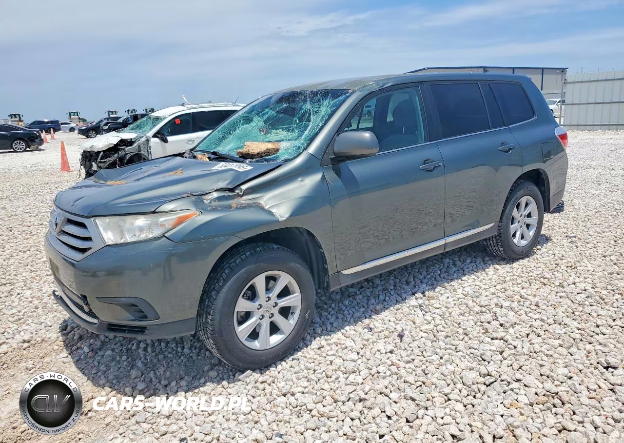 2013 Toyota Highlander Base