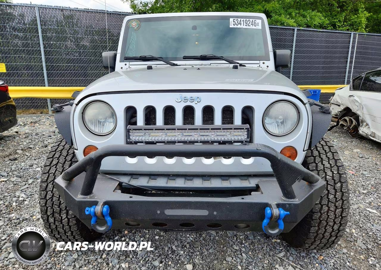 2010 Jeep Wrangler Unlimited Sport VIN:1J4BA3H11AL218110 - 5
