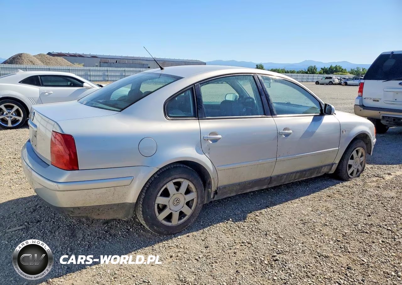 2000 Volkswagen Passat Gls VIN:WVWMA23B0YP291481 - 3